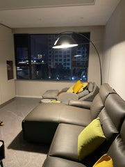 Scandinavian style Arc floor lamp – Elegant LED lighting with adjustable arm