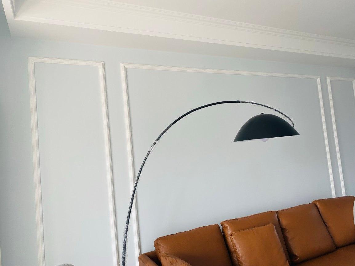 Lampe sur pied Arc de style scandinave – Éclairage LED élégant avec bras réglable