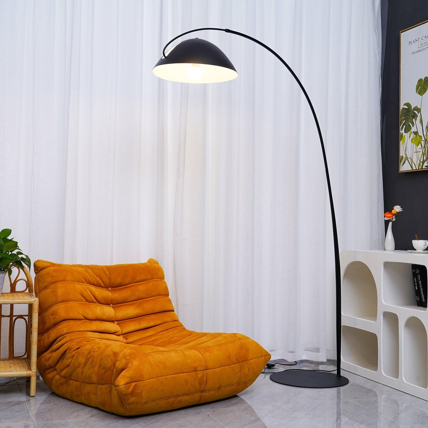 Lampe sur pied Arc de style scandinave – Éclairage LED élégant avec bras réglable