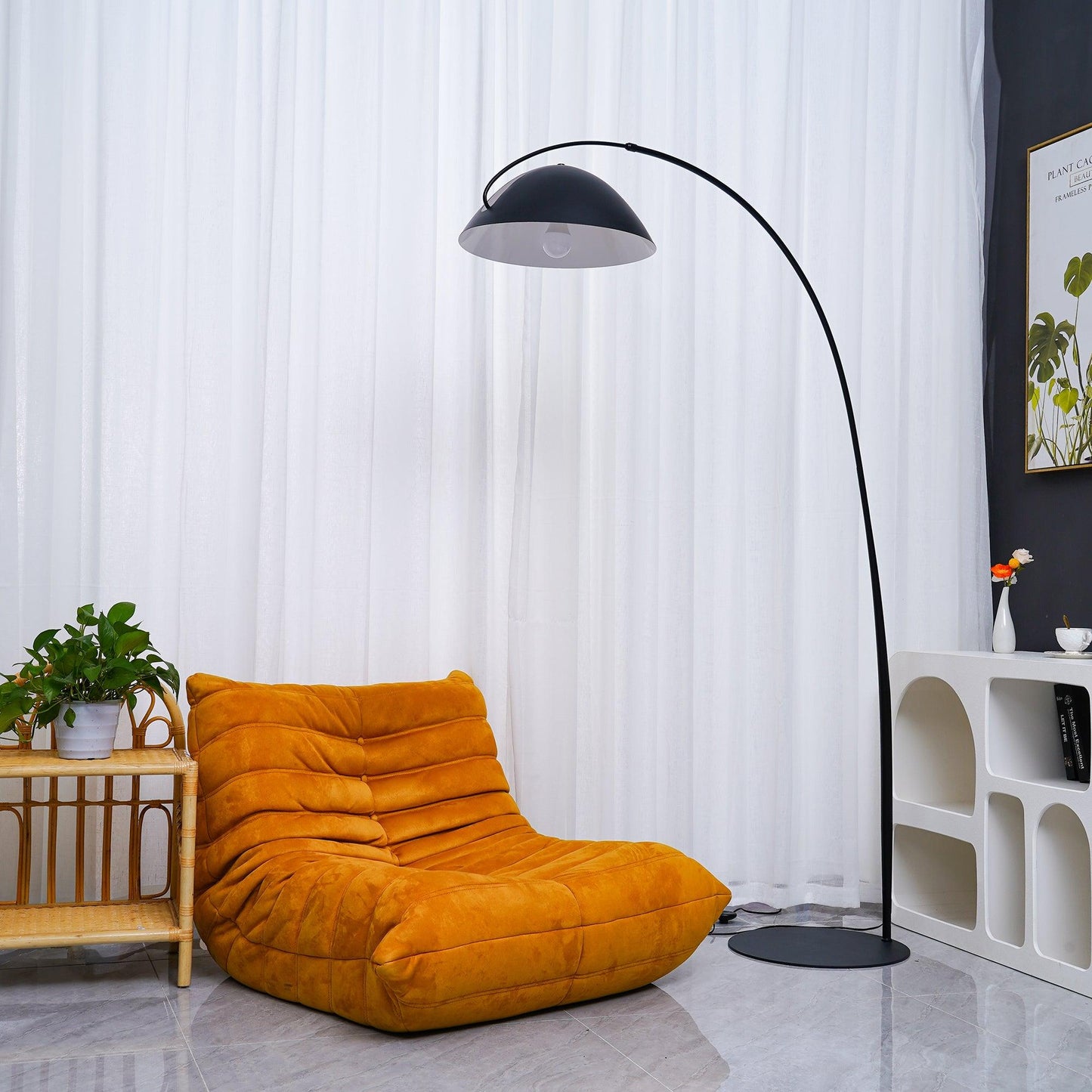 Lampe sur pied Arc de style scandinave – Éclairage LED élégant avec bras réglable