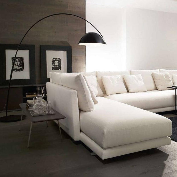 Scandinavian style Arc floor lamp – Elegant LED lighting with adjustable arm