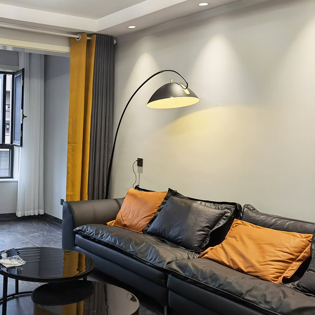 Scandinavian style Arc floor lamp – Elegant LED lighting with adjustable arm
