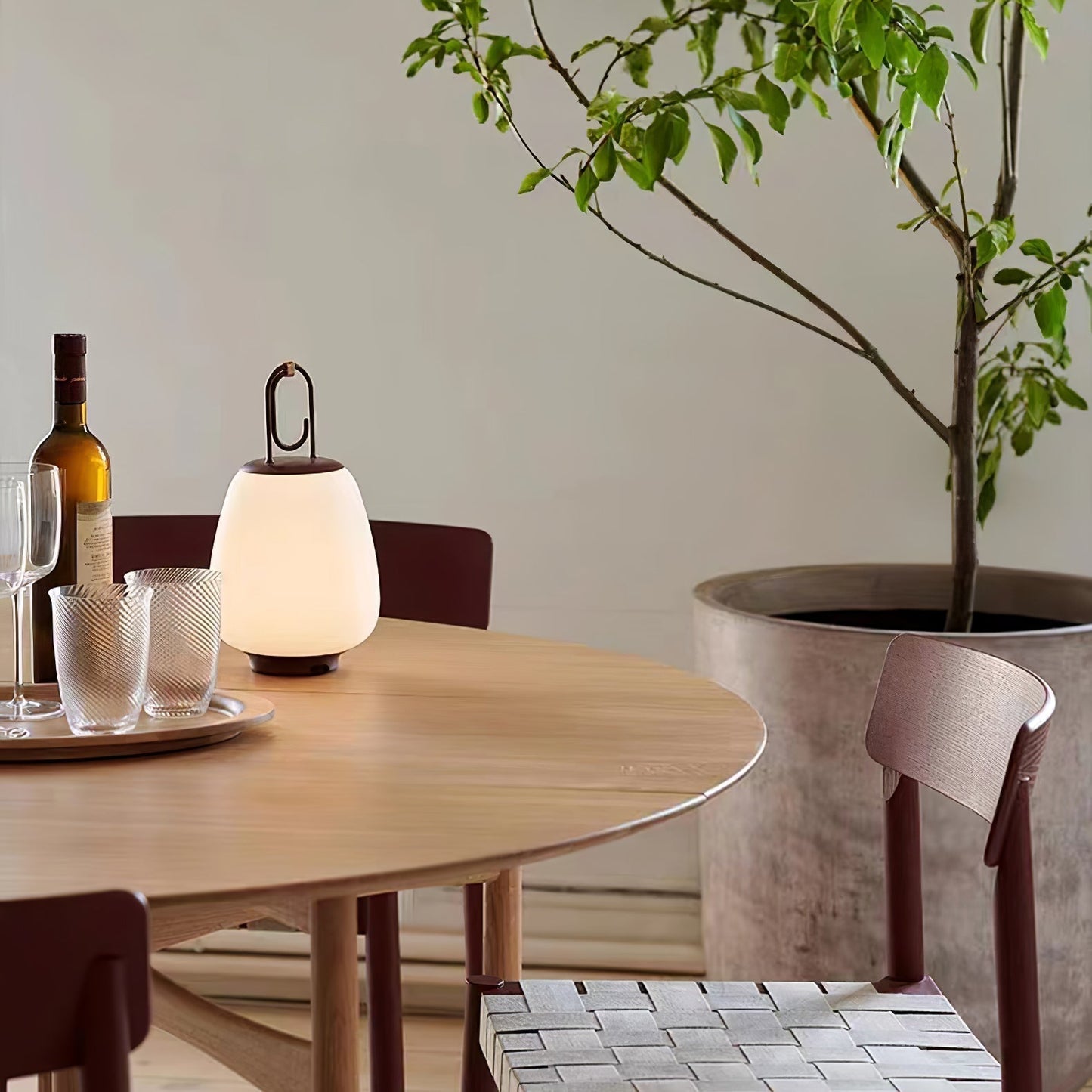 Draagbare USB-tafellamp geïnspireerd op Scandinavische stijl – Elegante dimbare LED-verlichting