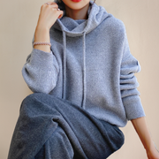 Women's Ultra-Soft Merino Wool Turtleneck Sweater - Elegant and Warm Comfort, Fitted Cut, Ideal for Winter