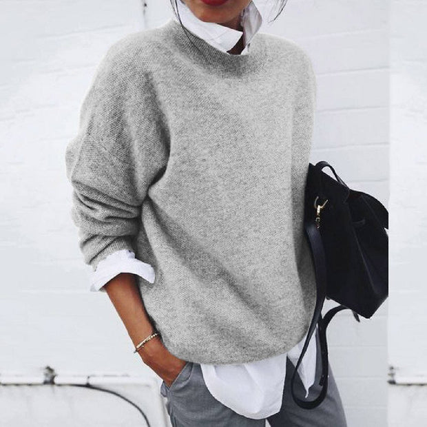 Elegant Knitted Sweater in Soft Fibers - Luxurious Comfort and Contemporary Style