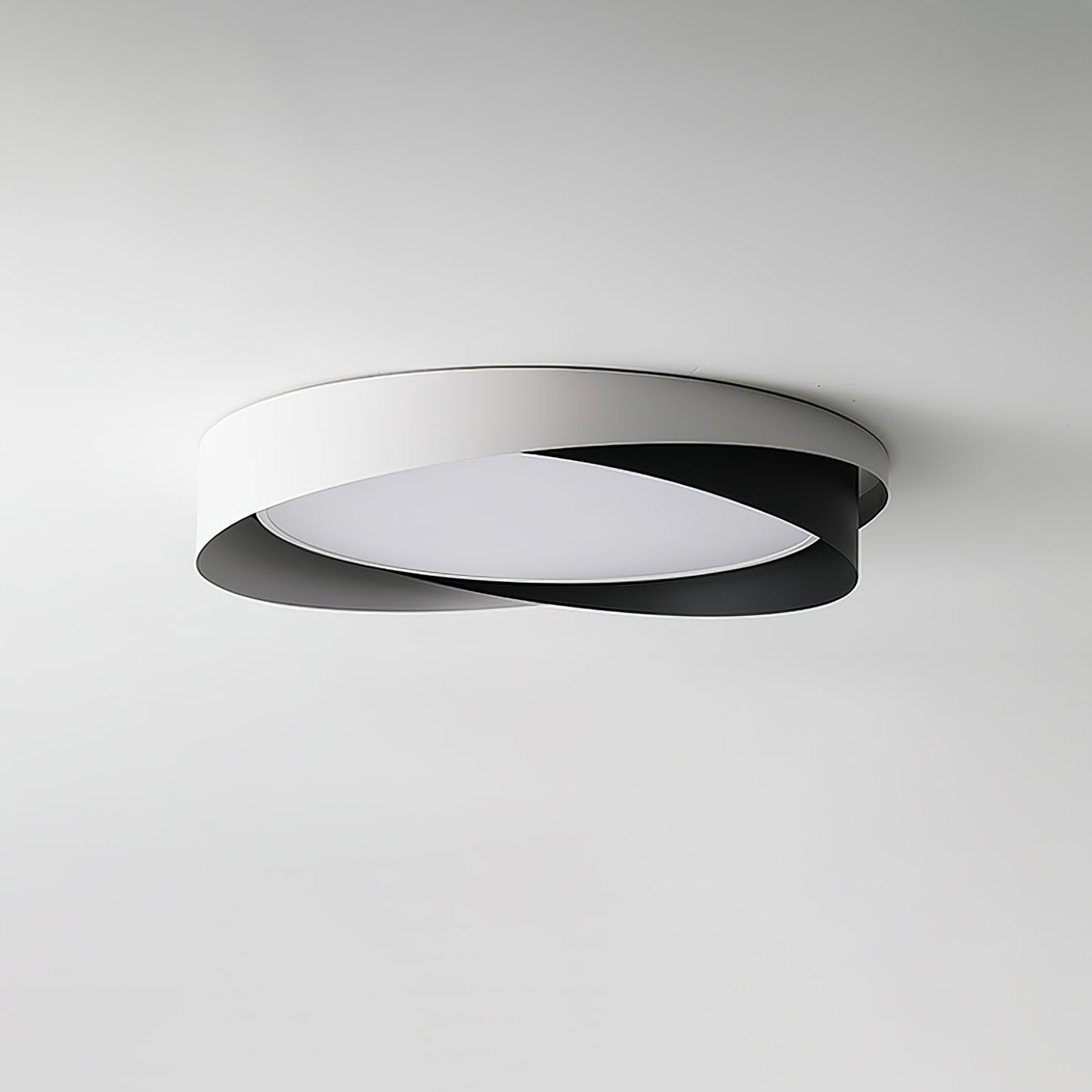 Lustre de plafond LED Quinn Élégant et Raffiné - Une Touche de Minimalisme Moderne