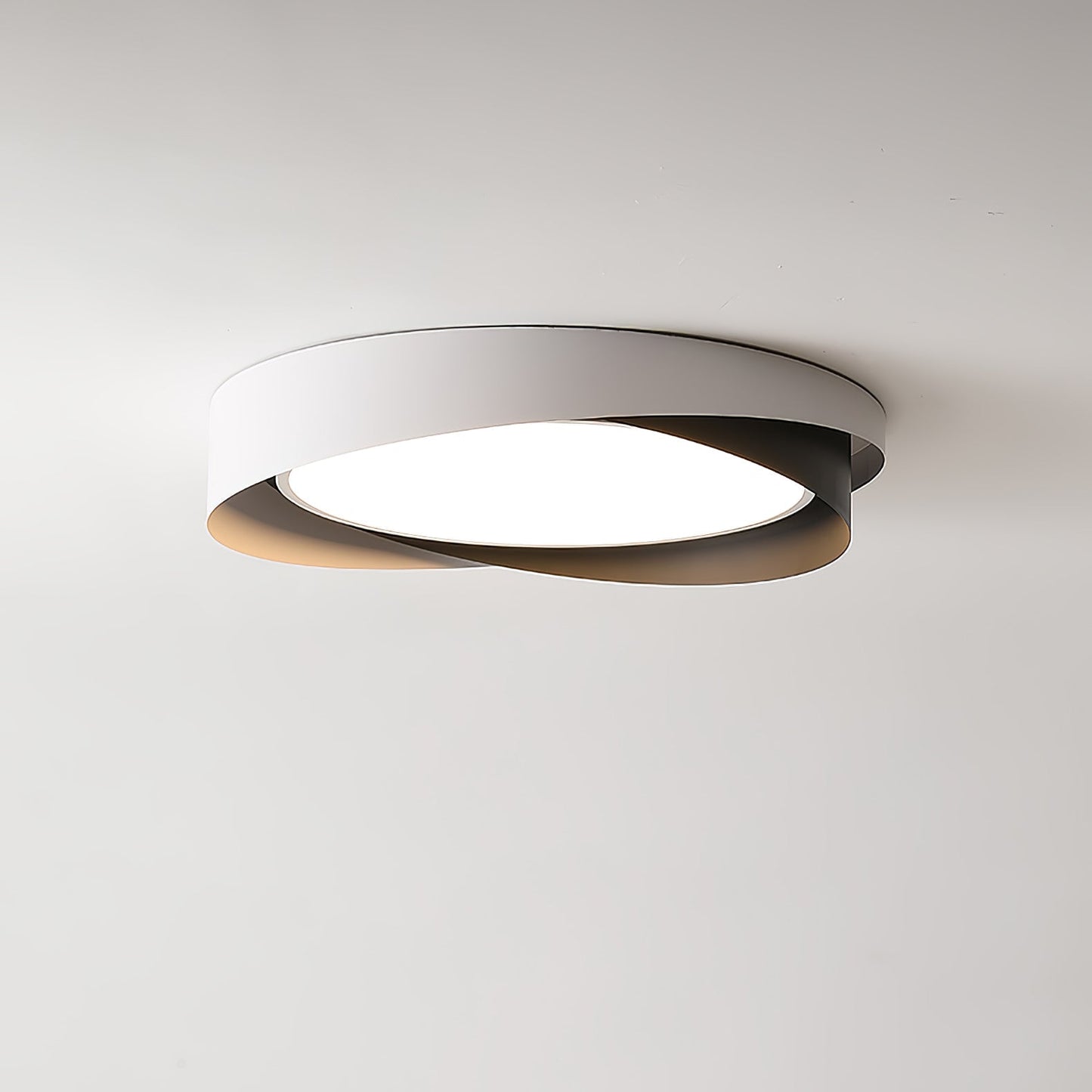 Lustre de plafond LED Quinn Élégant et Raffiné - Une Touche de Minimalisme Moderne