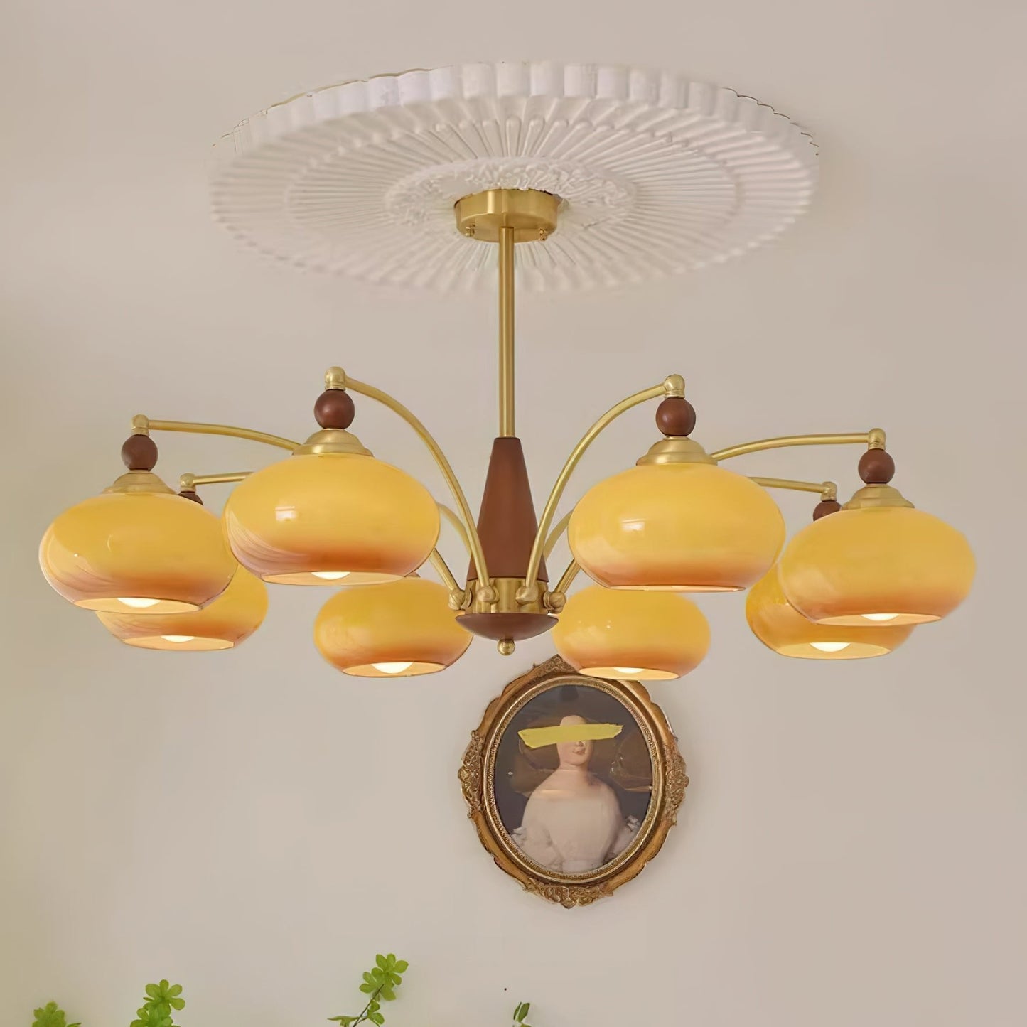 Victorian elegance meets modern craftsmanship: the Melodica retro chandelier