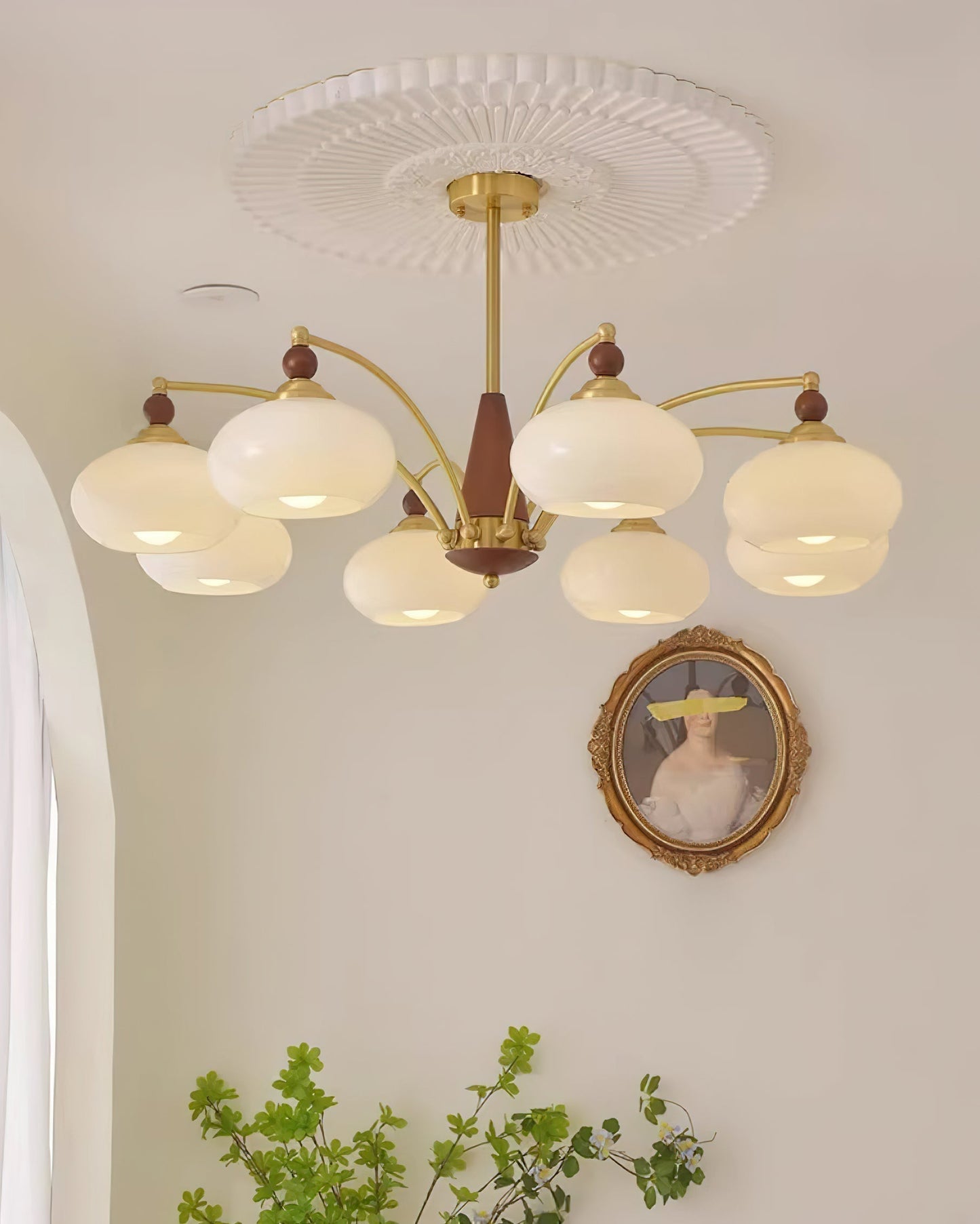 Victorian elegance meets modern craftsmanship: the Melodica retro chandelier