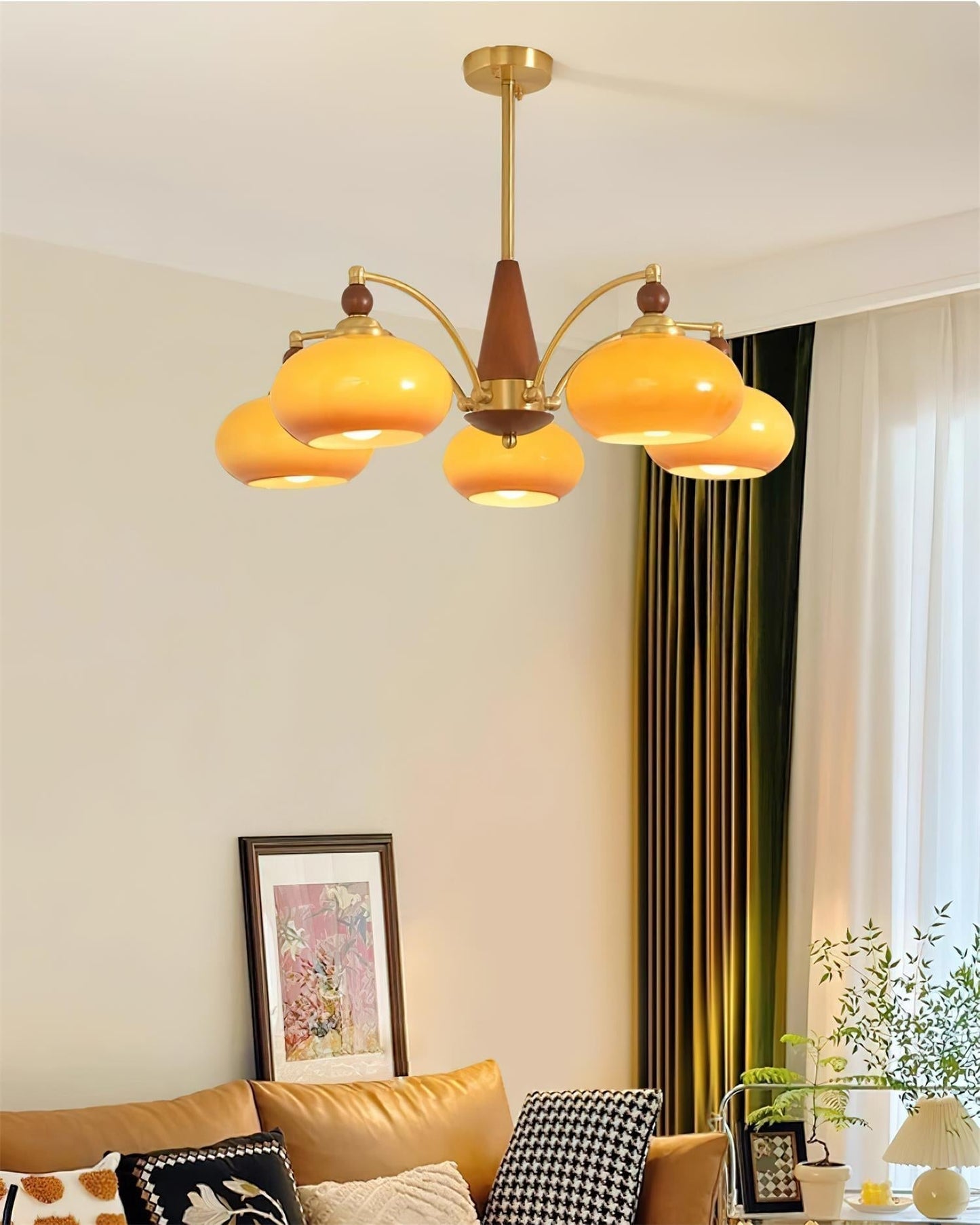 Victorian elegance meets modern craftsmanship: the Melodica retro chandelier