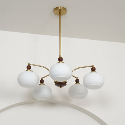 Victorian elegance meets modern craftsmanship: the Melodica retro chandelier