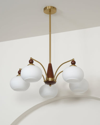 Victorian elegance meets modern craftsmanship: the Melodica retro chandelier