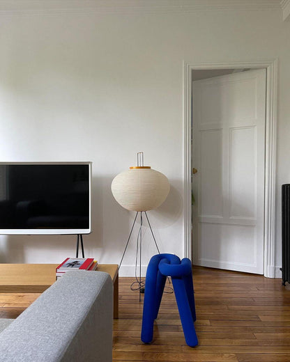 Lampadaire en papier de riz élégant – Éclairage sleek et stylé pour votre salon et votre chambre à coucher