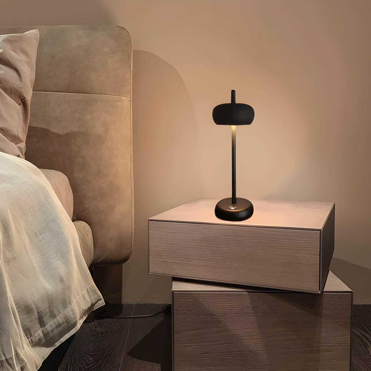 Lampe de table LED Rine – Design moderne élégant avec éclairage personnalisable