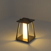 Lampe d'extérieur polyvalente Roam - Lumière LED en acier inoxydable élégante pour toutes vos aventures