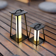 Lampe d'extérieur polyvalente Roam - Lumière LED en acier inoxydable élégante pour toutes vos aventures
