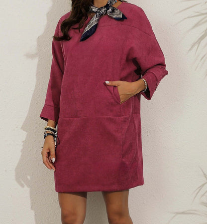 Robe Kamilla en Velours Côtelé – Élégante et Décontractée avec une Touche Vintage