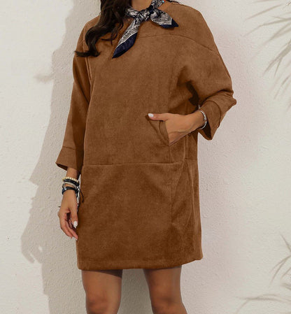 Robe Kamilla en Velours Côtelé – Élégante et Décontractée avec une Touche Vintage