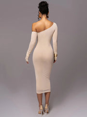 Diagonal Collar Dress in 100% Polyester with Elastane – Elegant and Comfortable