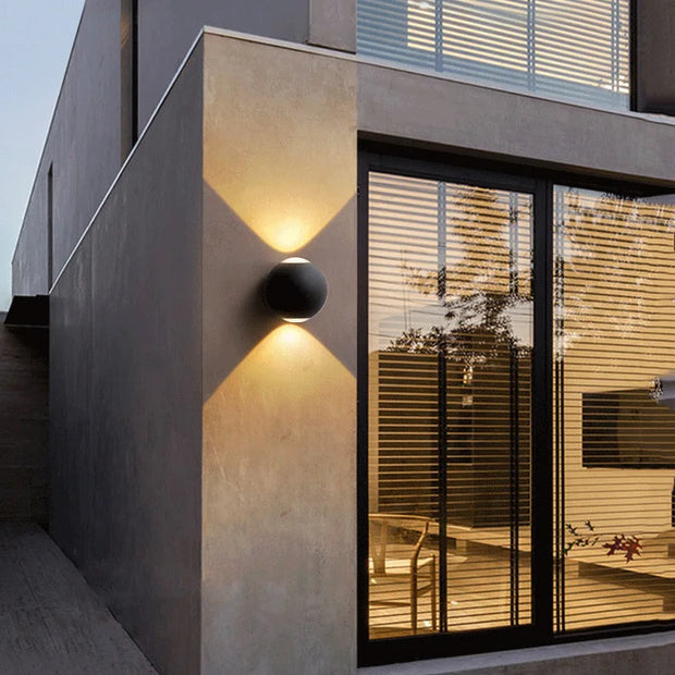 Elegant aluminum LED wall light - Contemporary spherical design with IP65 waterproof protection