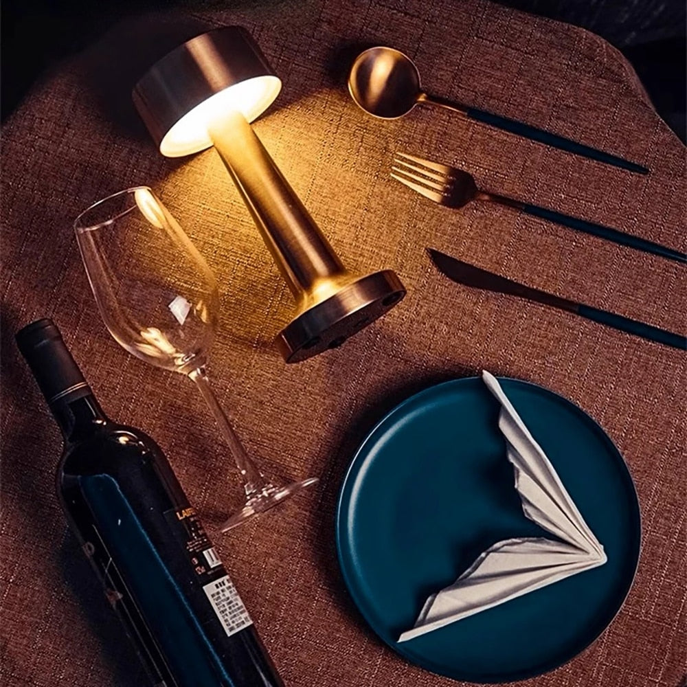 Elegante LuxGlow tafellamp - Aanpasbare dimbare LED-verlichting voor een verfijnde sfeer