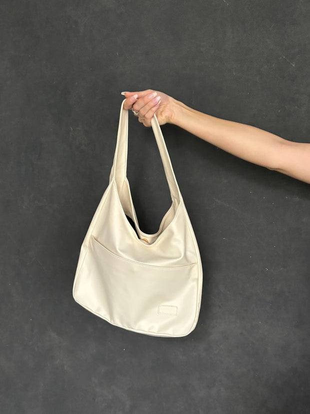 Chic and Practical Handbag in Synthetic Leather – Ideal for Everyday Use