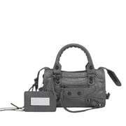 Genuine leather handbag – Classic elegance and artisanal finish for a refined style