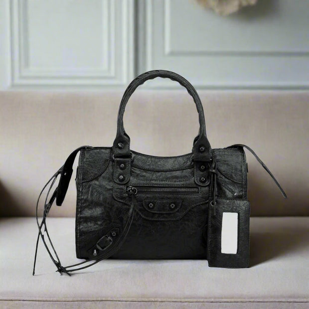 Genuine leather handbag – Classic elegance and artisanal finish for a refined style