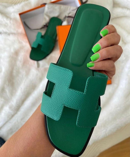 Bekväma damtofflor att dra på – lätt och elegant design för sommaren, vadderad sula, flera storlekar och färger