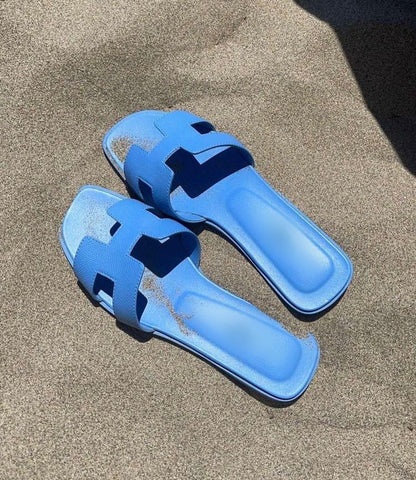 Bekväma damtofflor att dra på – lätt och elegant design för sommaren, vadderad sula, flera storlekar och färger