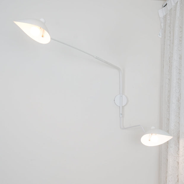 Single-Arm Wall Sconce Inspired by Mouille – Chic and Adjustable Design for Sophisticated Spaces