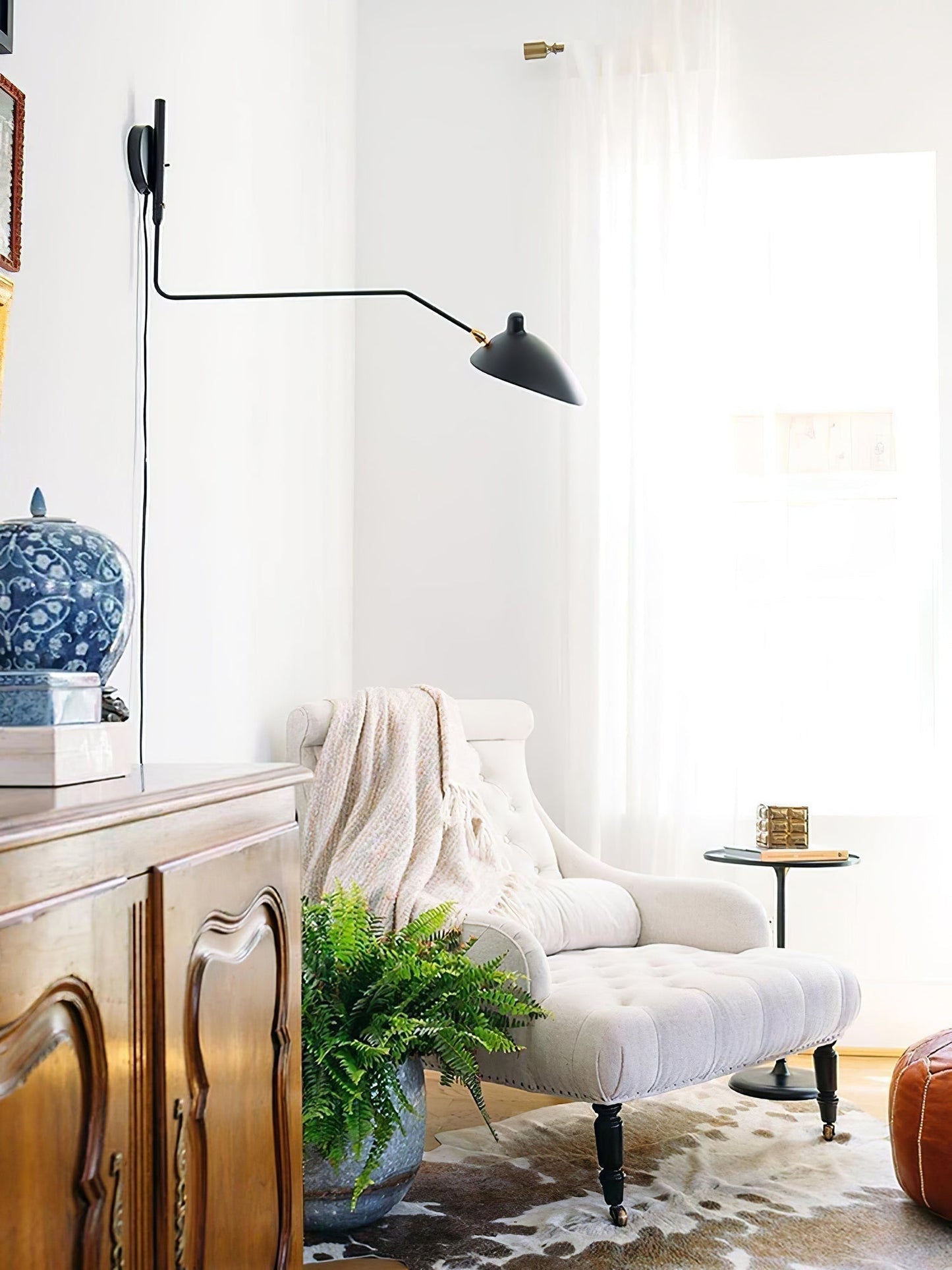 Applique Murale à Un Bras Inspirée de Mouille – Design Chic et Ajustable pour Espaces Sophistiqués