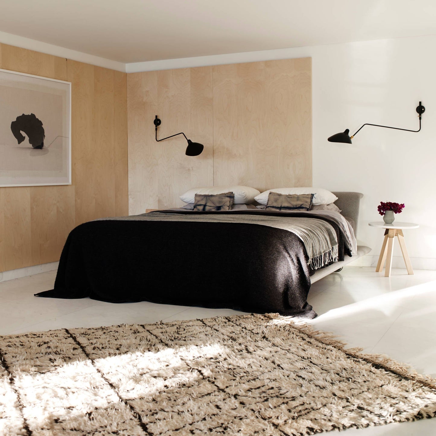 Applique Murale à Un Bras Inspirée de Mouille – Design Chic et Ajustable pour Espaces Sophistiqués