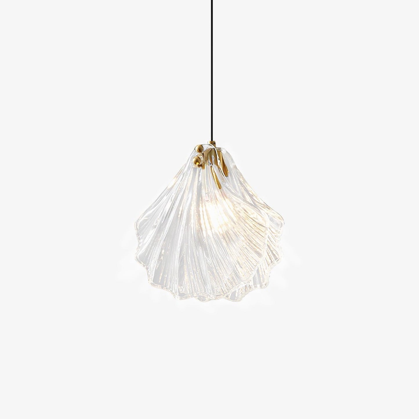 Suspension Chic Mini Coquille – Élégant luminaire en verre et laiton