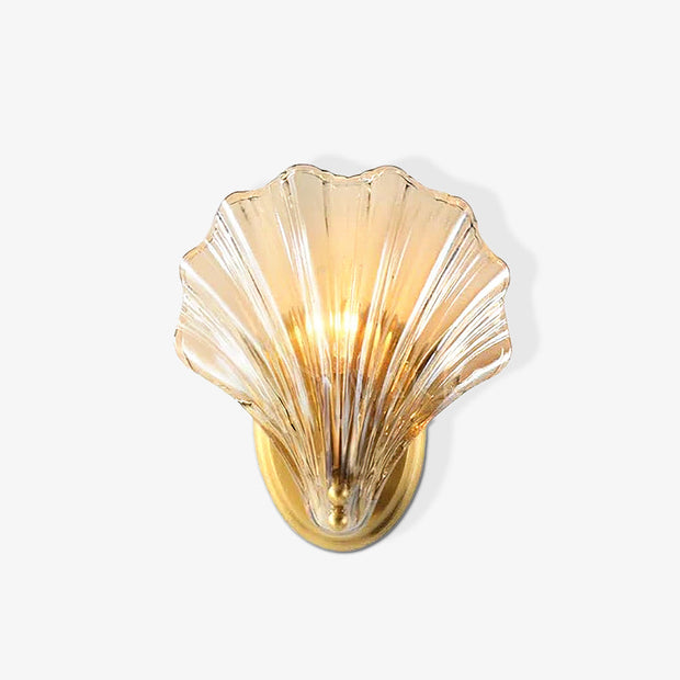 Wall sconce in brass and glass with a sleek design - Contemporary LED lighting with an artistic touch
