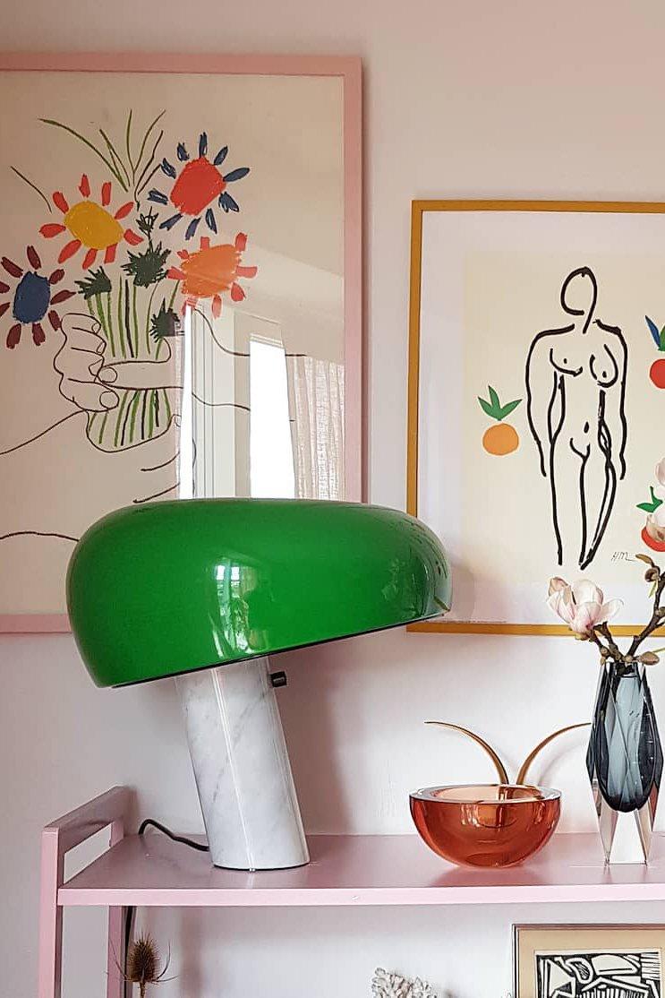 Verfijnde tafellamp van Carrara-marmer en metaal met modern LED-ontwerp