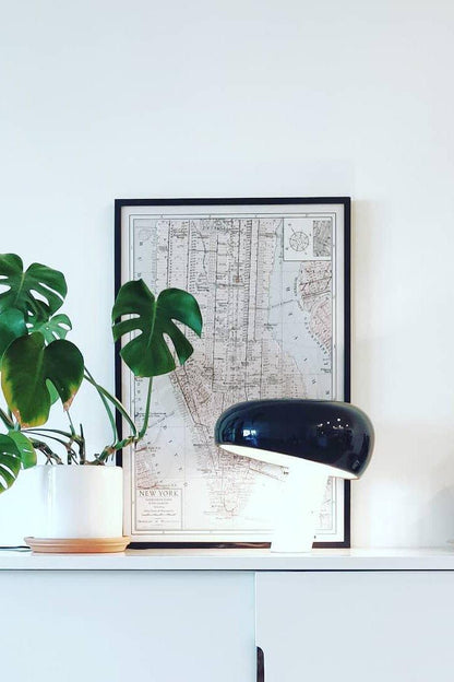 Verfijnde tafellamp van Carrara-marmer en metaal met modern LED-ontwerp