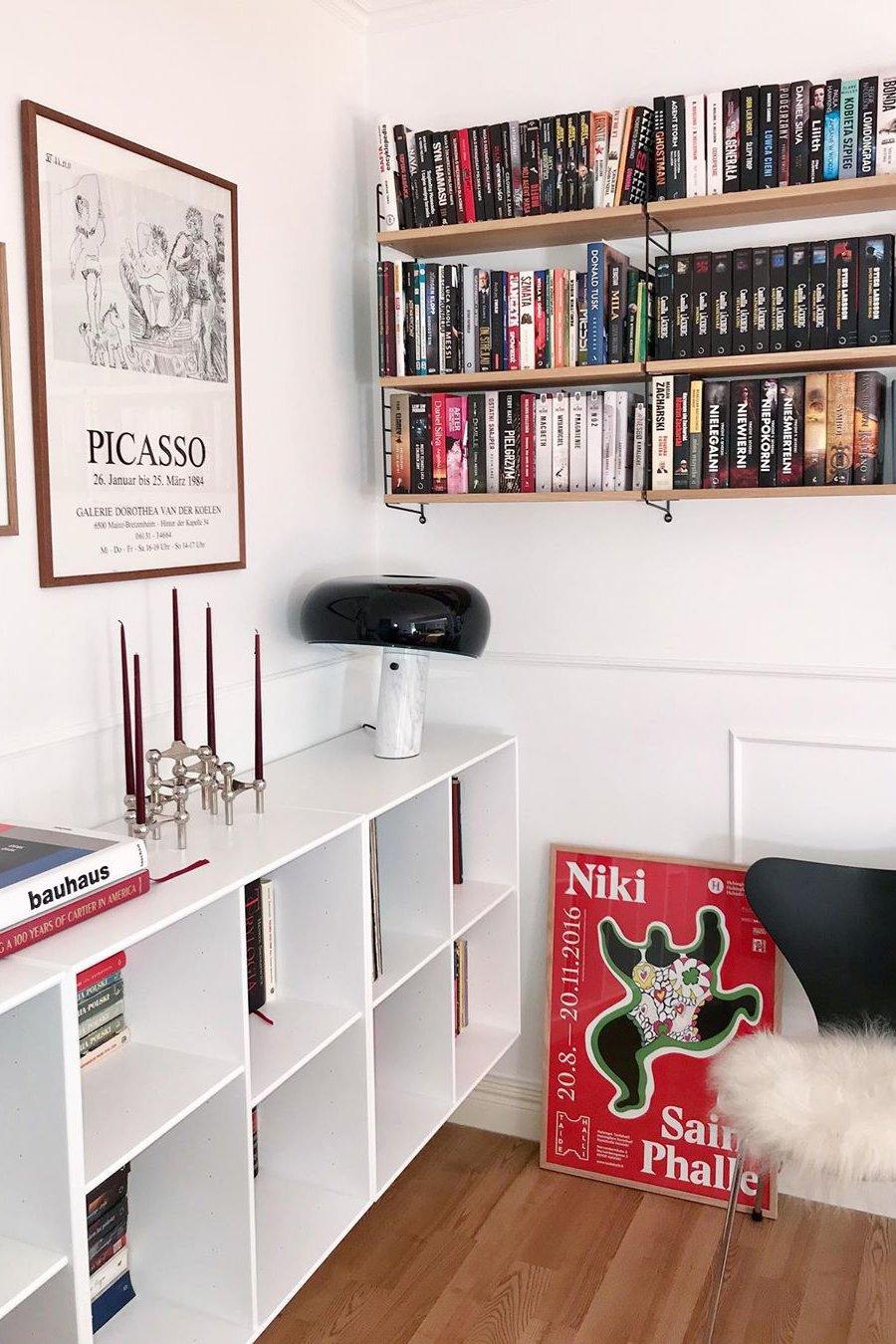 Verfijnde tafellamp van Carrara-marmer en metaal met modern LED-ontwerp