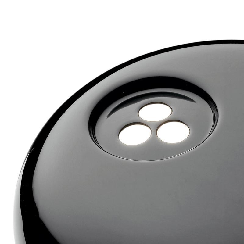 Verfijnde tafellamp van Carrara-marmer en metaal met modern LED-ontwerp