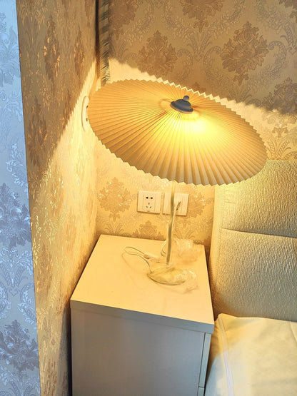 Lampe de Table Chic Squiggle – Élégance Contemporaine Ondulée pour Votre Salon, Chambre ou Bureau