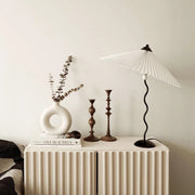 Chic Squiggle Table Lamp – Wavy Contemporary Elegance for Your Living Room, Bedroom, or Office