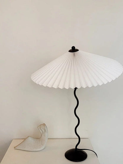 Lampe de Table Chic Squiggle – Élégance Contemporaine Ondulée pour Votre Salon, Chambre ou Bureau