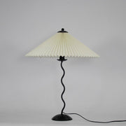 Chic Squiggle Table Lamp – Wavy Contemporary Elegance for Your Living Room, Bedroom, or Office