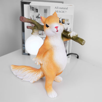 Lampe de table LED écureuil charmant – Accent en résine et verre stylé pour votre espace