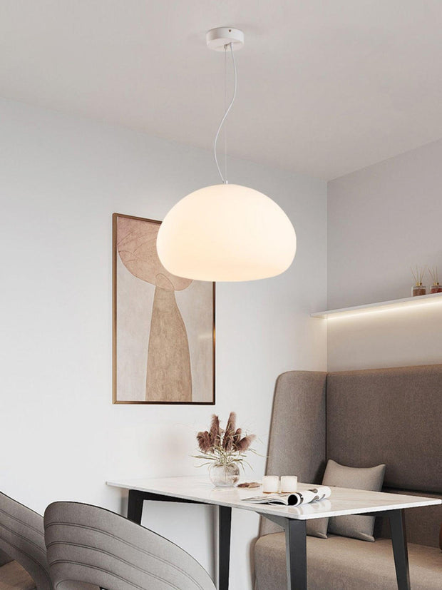 Chic Bao-Shaped Pendant – Contemporary Glass Design for a Warm Atmosphere