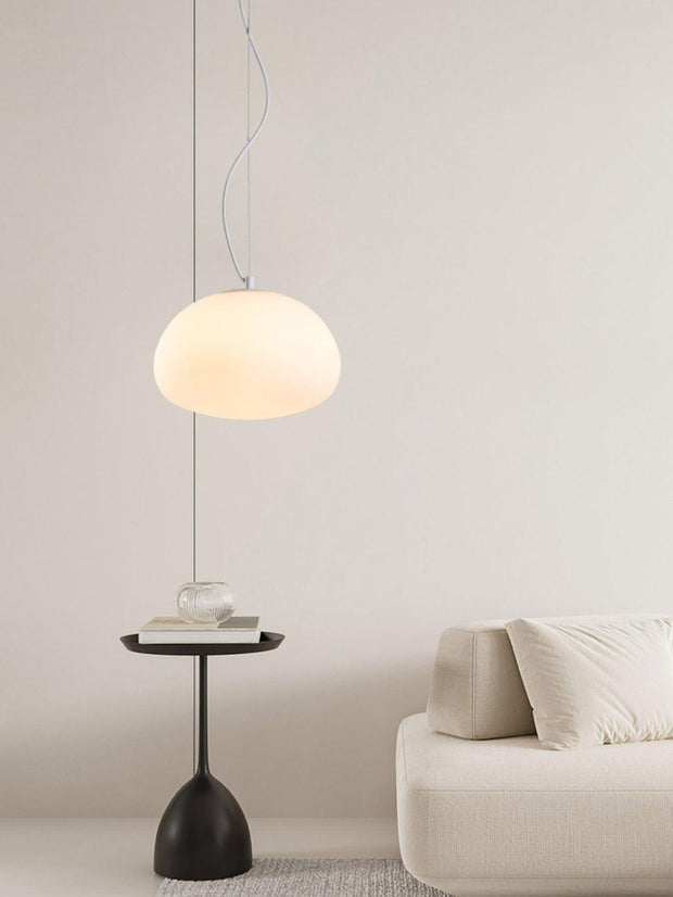 Chic Bao-Shaped Pendant – Contemporary Glass Design for a Warm Atmosphere