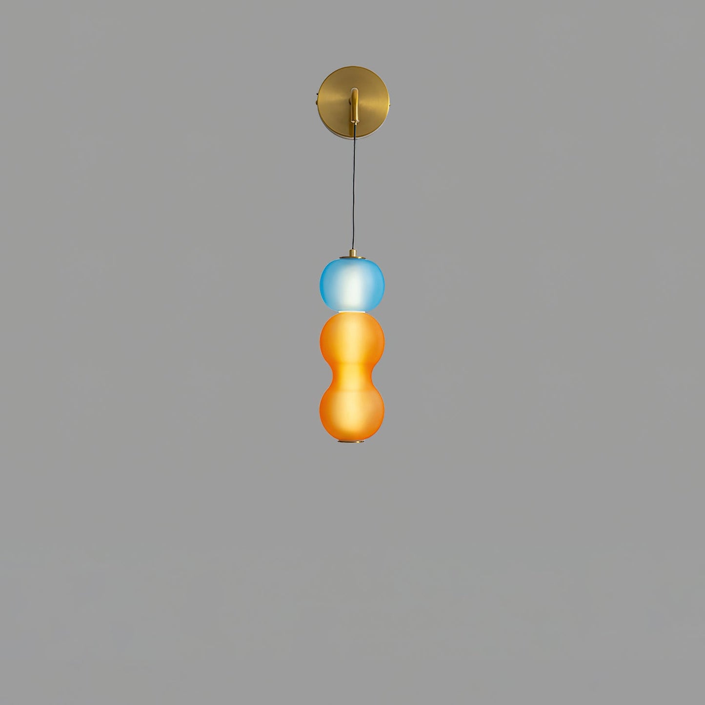 Väggapplikation Bellflower Gyllene Strålande – Eleganta Beige Orkidéer för en Varm och Välkomnande Atmosfär