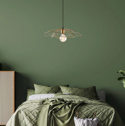 Suspension en Or Pétale Exquise – Design Floral Délicat avec Éclat LED Chaud