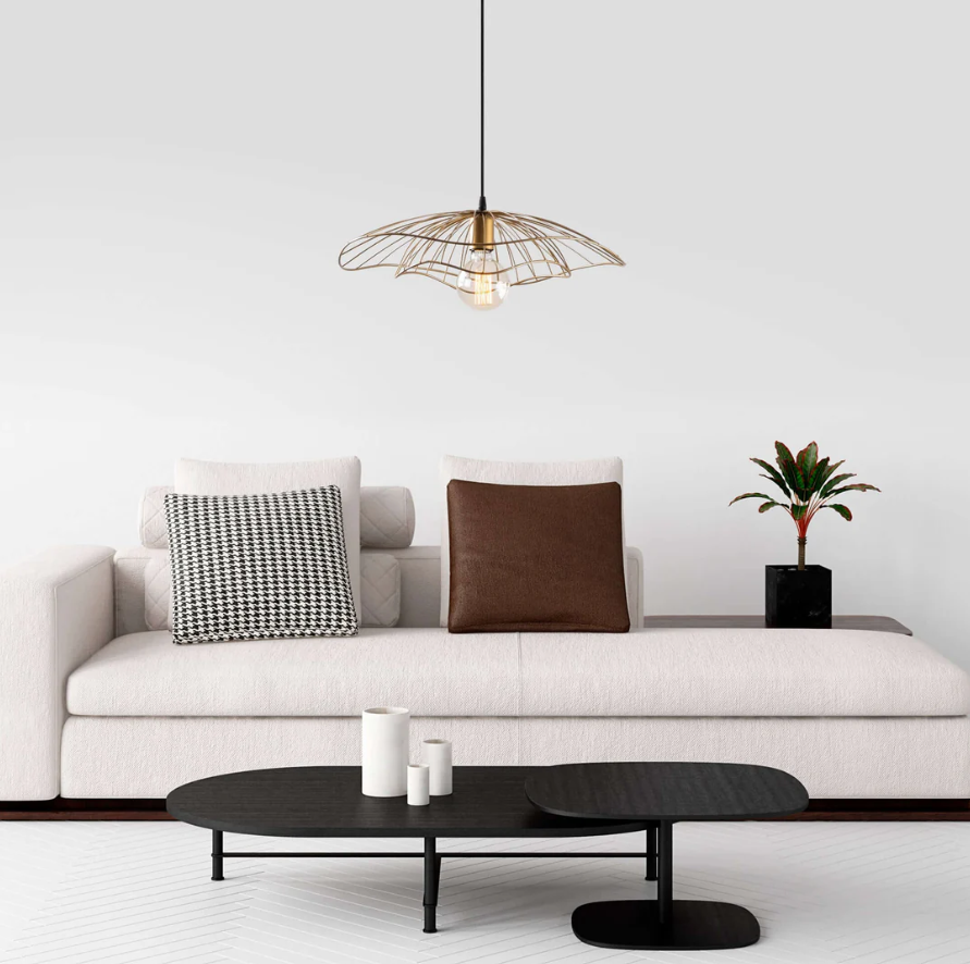 Suspension en Or Pétale Exquise – Design Floral Délicat avec Éclat LED Chaud