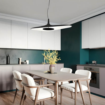 Suspension Tipi Élégante – Une Œuvre Maîtresse en Résine Unique pour Espaces Contemporains